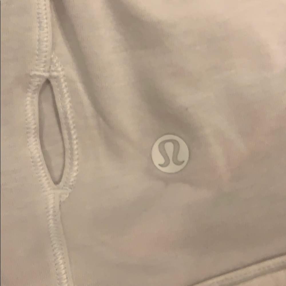 Lululemon crop top